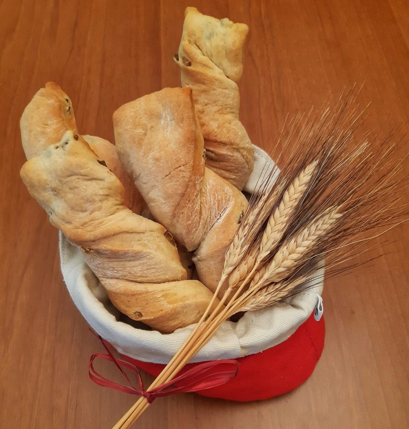 Bastoncini di pane alle olive